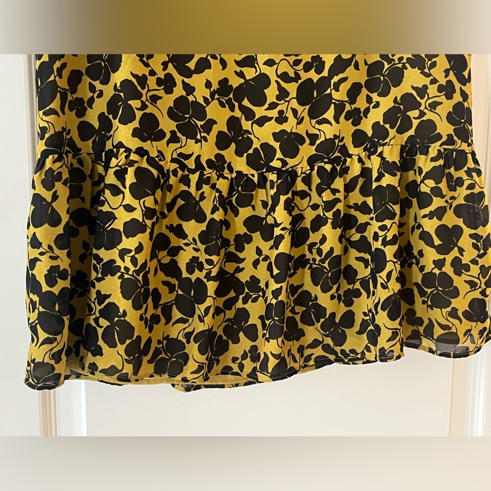 Ann Taylor Factory Floral Print Blouse Black and Dark Yellow Women’s Size XS - Picture 3 of 15